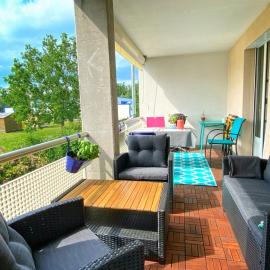 2 rooms, balcony with view & parking indoor