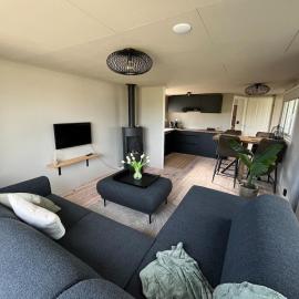 Casa de Anloo, Luxury chalet near nature reserve, hotel a Anloo