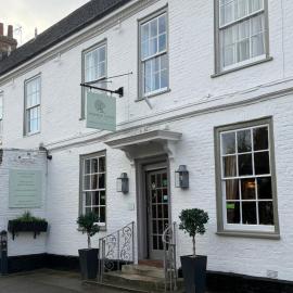 Warren Lodge, hotell sihtkohas Shepperton