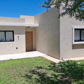Hermosa Casa Moderna en el Mirador del Lago