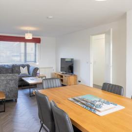 Self Catering Accommodation - Balivanich, Sleeps 6, хотел в Баливанич
