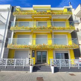 Yellow Dream B&B, hotell sihtkohas Torre Melissa