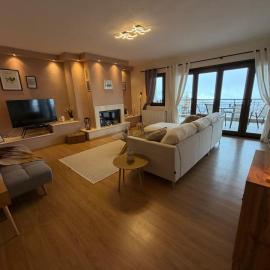 The Watch Tower B, hotel em Siatista