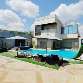 The Amazing View chalet, hotel i Al Rama