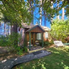 Creek Runner Lodge, מלון בביג בר לייק