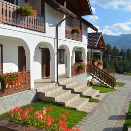 Pensiunea Encian, hotel in Colibiţa