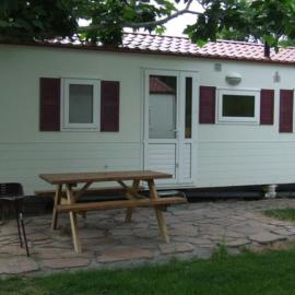 Mobil-home 5 pers. Terrasse Authentique - API-1-52-1688, hotel in Saint-Pée-sur-Nivelle