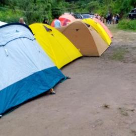 Sikumbang camp, hotelli kohteessa Bukittinggi