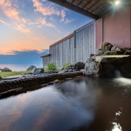 Hotel Grand Mer Sankaiso – hotel w mieście Ajigasawa