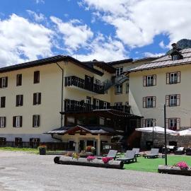 Soggiorno Dolomiti，馬津的飯店