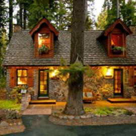 Cottage Inn At Lake Tahoe، فندق في تاهو سيتي