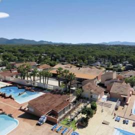 Mobil-home Oasis Village Club, hotel in Puget-sur-Argens