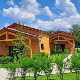 Chalet 4-6 personnes proche Lac de Chalain avec terrasse
