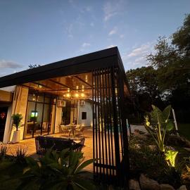 Viesnīca Casa en Sanber pilsētā Sanbernardino
