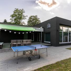 KJB Vendégház Dombori, hotel en Fadd-Dombori