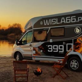 Komfortowy Kamper na 4 osoby Benimar Tessoro 463, hotel in Łaziska