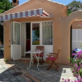 Cedra 5, Holiday home, cosy apartment, hotel em Turre