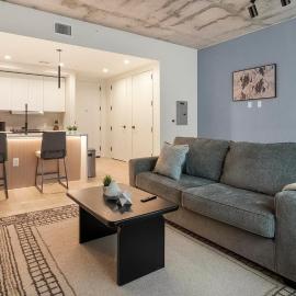 Landing Stylish 1BD Yoga Studio Gym