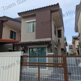 เติมสุขเฮาส์ Toem Suk House, hotel in Ban Bang Luk