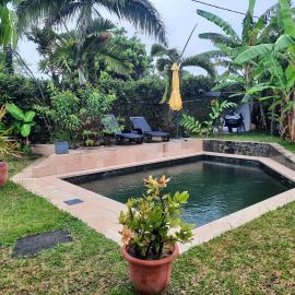 Chambre cosy avec piscine