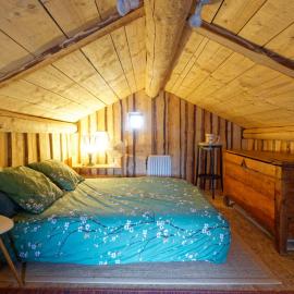 Maisonnette cocooning, ancien four à pain, hotel em Saint-Éloy-la-Glacière