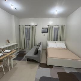The Urban Escape at Hill Residences, hotel v destinácii Quezon City