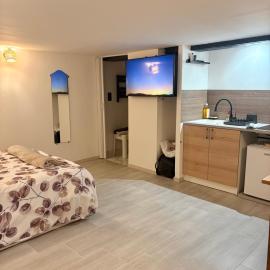 Flat ADB, hotel u gradu 'Maintenon'