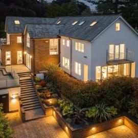 Luxury 8- bed Mansion in Prestigious Alderley Edge