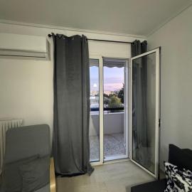Dimitras Apartment with 3 bedrooms Elefsis, hotel Elefszínában