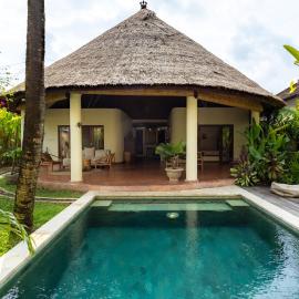 Flor Villa by Betterplace, hotel in Dalung