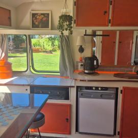 Boutique Retro Caravan, hotel in Westport