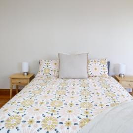 Spacious 3-Bed Home in Central Tenterfield, hotel in Tenterfield