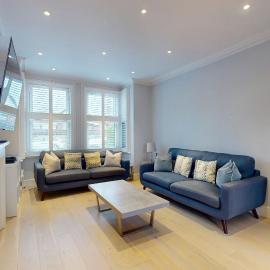 Spacious 3-Bed London Home with Garden Near West Ealing Station