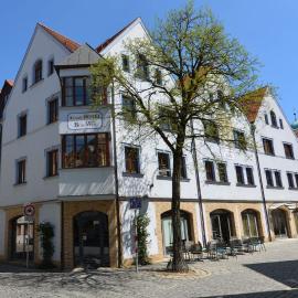 Altstadthotel Bräuwirt, khách sạn ở Weiden