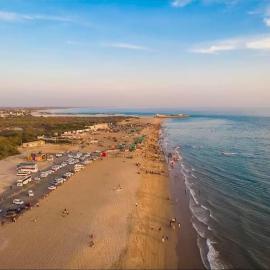 HV Beach Resort, hotell i Mandvi