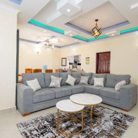 Serene Holiday Home, hotel i Kitale