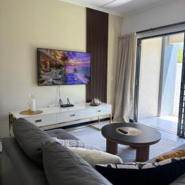 Luxury Garden Suite, Fourways, Sandton, Prime Location, Fast WiFi, hotel di Fourways