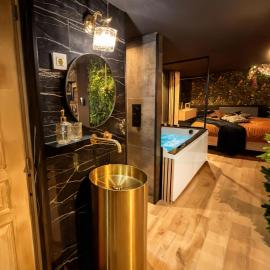 Chalet romantique, sauna, jacuzzi et cinéma