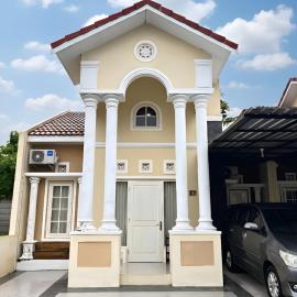 Galareka House 1 - Full house with 3 BR in Mojosongo, Solo, hotel v destinaci Plosokerep