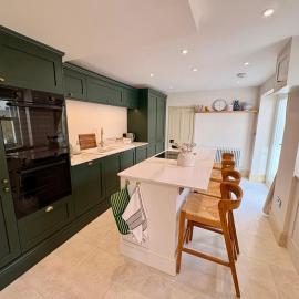 Newly renovated Edwardian home minutes from the beach