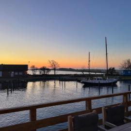 Piratenschatz - Design-Wohnung mit privaten Spa, Kamin, Meerblick & Gym, hotel u gradu 'Fehmarn'