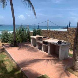 Casa a pasos del mar en Playa el Agua, hotel i La Loma