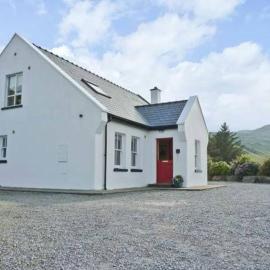 Hollyglen House