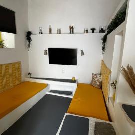 Camaraki Yellow House, Chora Serifos