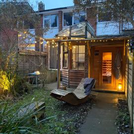 Cosy hideaway with garden sauna in Cambridge