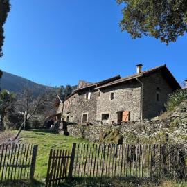 Nice gite Hamlet of Meyrières Farm in Cévennes, hotel a Le Collet-de-Dèze