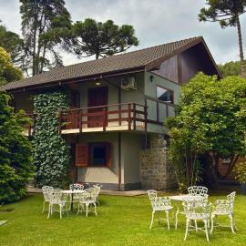 Casa Garten by Concavus, hotel in Campos do Jordão