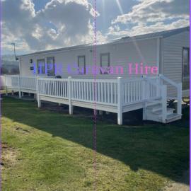 3 bedroom, 2 bathroom caravan Presthaven Beach Resort, hotel in Talacre