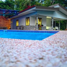 Casa Pura vida, hotel in Ojochal