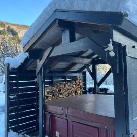 Traditional Cabin - Free parking, Sauna & View, Hotel in Vossevangen